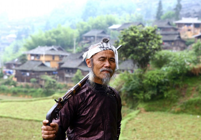 中國最后一個(gè)槍手部落--岜沙苗寨
