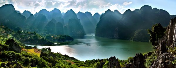 萬(wàn)峰湖